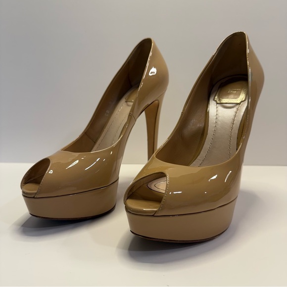 Christian Dior Nude Patent Leather Peep Toe Platform Heels CD Logo Size 39.5 - Picture 4 of 12